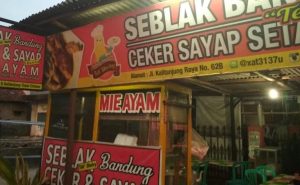 7 Rekomendasi Seblak di Cirebon yang Enak dan Pedas, Cocok Bagi Pecinta Kuliner!