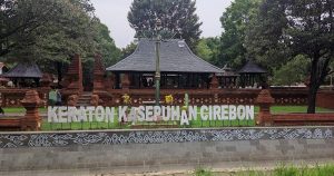 8 Tempat Wisata di Cirebon untuk Liburan Keluarga, Mulai dari Wisata Sejarah hingga Alam