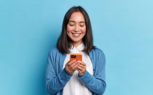 Kehabisan Ide Chat? Ini 15 Gombalan buat PDKT yang Bida Jadi Andalan!
