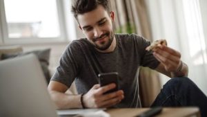 Kehabisan Ide Chat? Ini 15 Gombalan buat PDKT yang Bida Jadi Andalan!