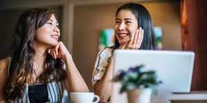 Sering Dianggap Kurang Peka? Ini 10 Tips Jadi Pendengar yang Baik Agar Orang Lain Merasa Dihargai