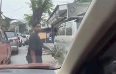 Viral Sopir Angkot Ngamuk di Bekasi hingga Pukul Pengemudi, Polisi Turun Tangan