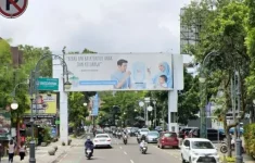Satpol PP Bandung Bongkar 19 Reklame Bando, Penataan Kota Terus Berlanjut