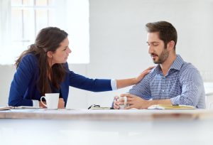 Bukan Cuma Soal Penampilan, Ini 10 Hal Kecil yang Diam-Diam Bikin Orang Makin Suka Sama Kamu!