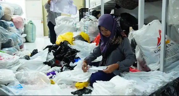 PLN Jabar Salurkan Program TJSL untuk 17.554 Warga