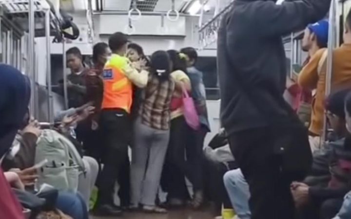 Viral Istri Pergoki Suami Bareng Wanita Lain di KRL, Keributan Berujung Diturunkan di Stasiun Bekasi Timur