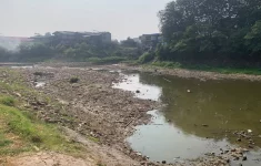 Kali di Bekasi Menyusut Drastis Akibat Kemarau, Pasokan Air Bersih Warga Terancam