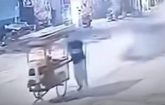 Viral Pedagang Nasi Kuning Ditabrak Pemotor di Bogor hingga Gerobak Terbalik, Pelaku Kabur