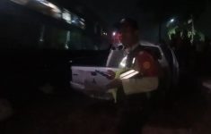 Tragis! Sopir Tewas Terjepit usai Mobil Ditabrak KA Gajayana di Bekasi