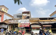 6 Ruko di Bekasi Ambruk Beruntun, Warga Ungkap Bangunan Sudah 24 Tahun