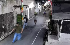 Maling Motor Dikejar Warga di Depok, Tembak 3 Kali ke Udara Sebelum Kabur