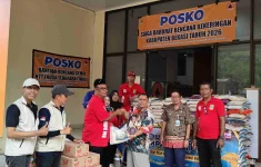Soliadaritas Warga Bekasi untuk Korban Gempa NTT, 1,6 Ton Beras hingga Air Dikirim