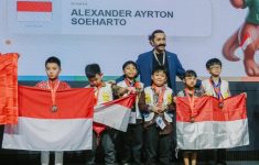 Bangga! Siswa SD di Bekasi Raih Emas di Olimpiade Matematika Internasional Malaysia